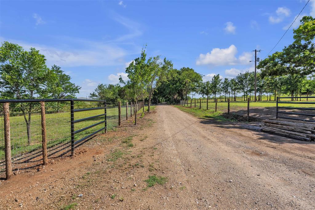 202 Powell Road Weatherford, TX 76088 - Photo 25 of 40