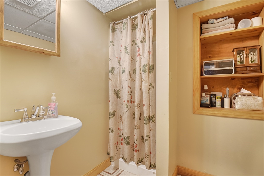 159 Benjamin Street Winchendon, MA 01475 - Photo 25 of 31 Gallery Image 25