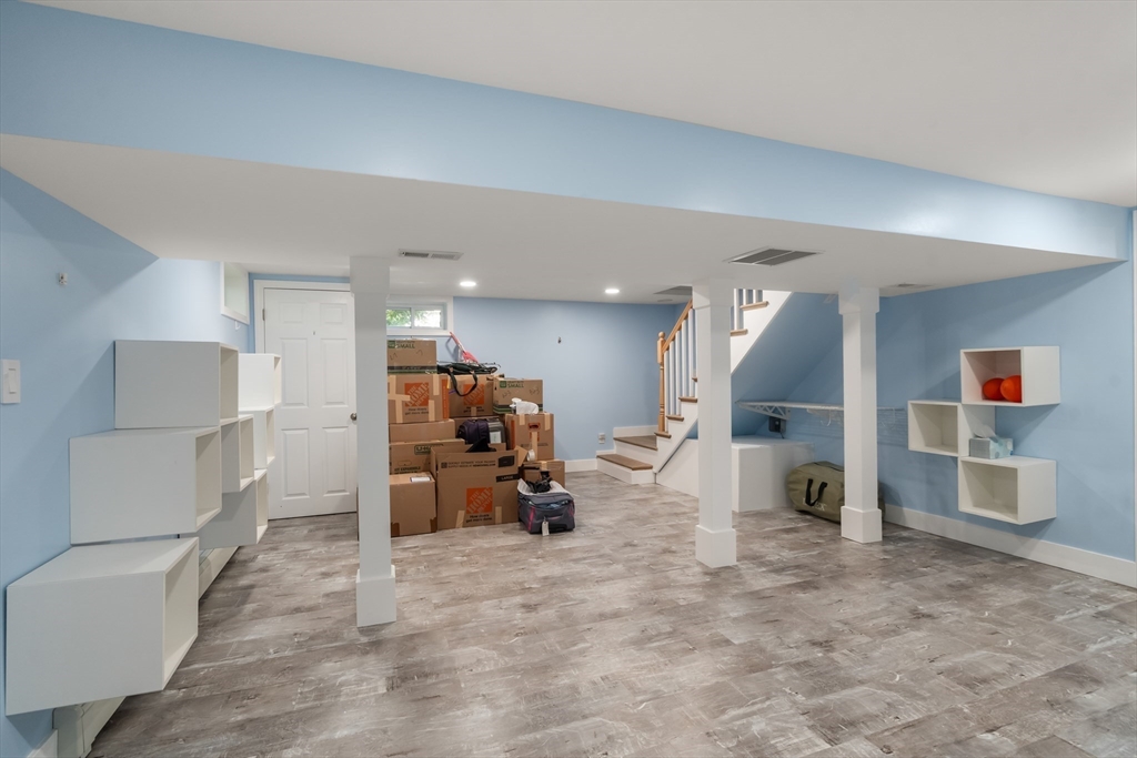41 Stonebrook Road Sudbury, MA 01776 - Photo 14 of 21 Gallery Image 14