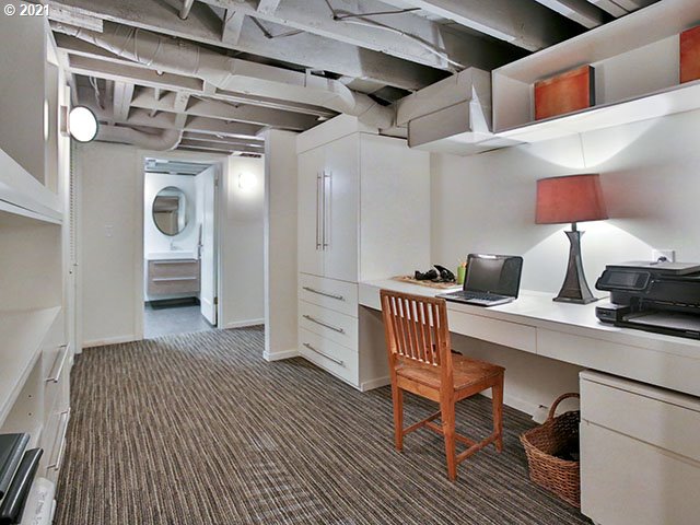 2800 Southwest Patton Road Portland, OR 97201 - Photo 16 of 24