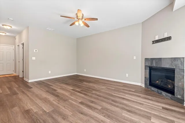 $2,350 | 1010 Valley Rock Drive, Lithonia, GA 30058