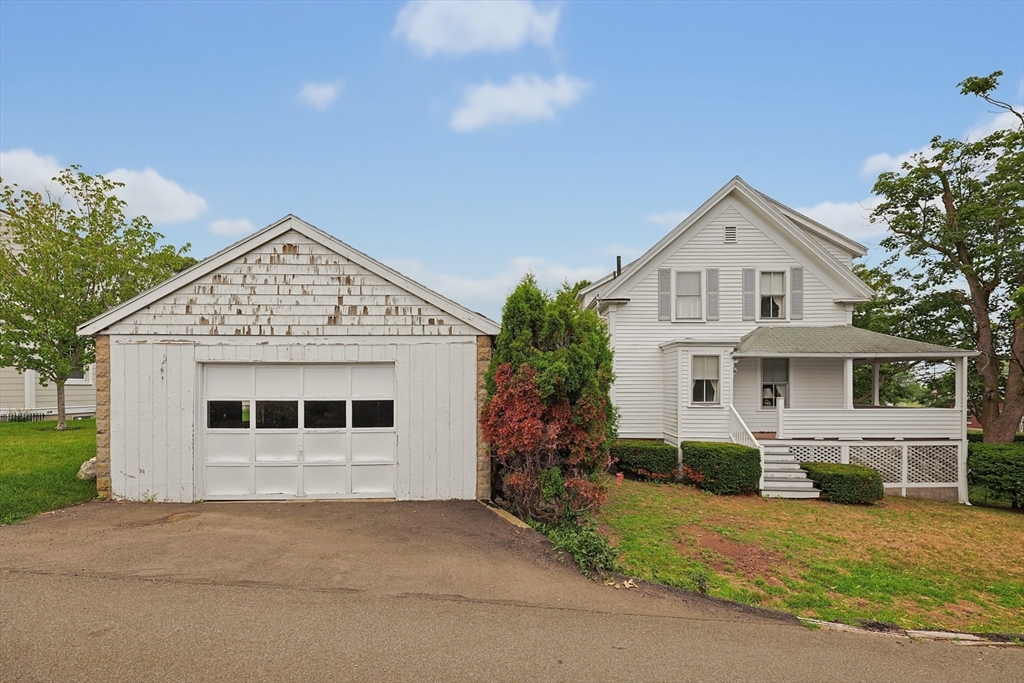 42 Flash Road Nahant, MA 01908 - Photo 4 of 41