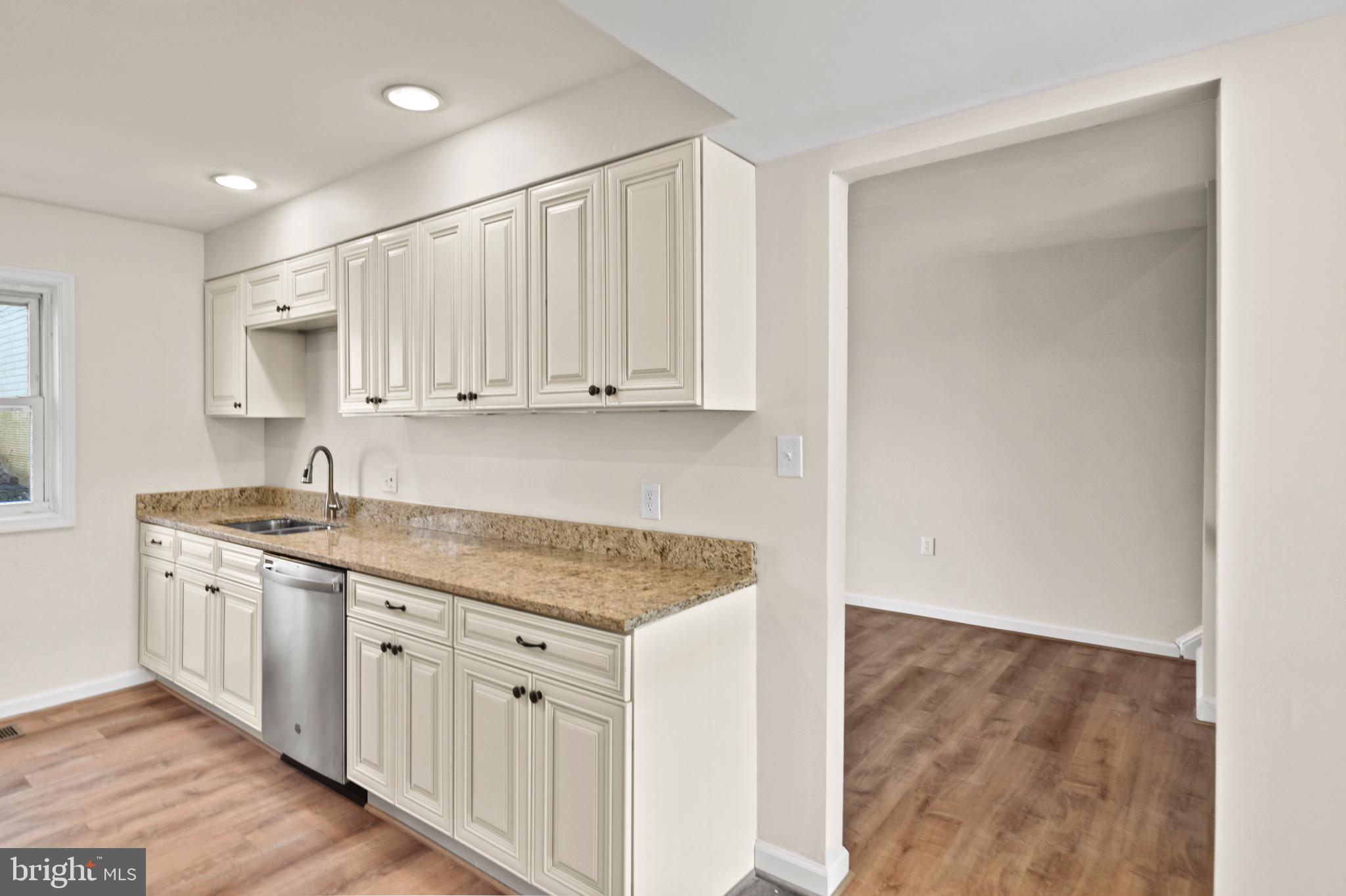 8479 Stonewall Road Manassas, VA 20110 - Photo 11 of 26 Gallery Image 11