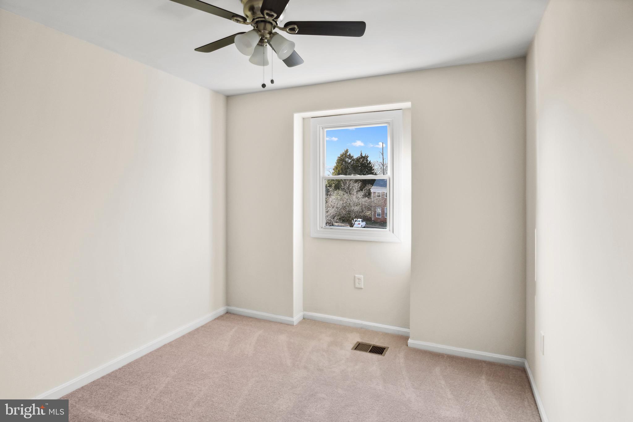 8479 Stonewall Road Manassas, VA 20110 - Photo 16 of 26 Gallery Image 16