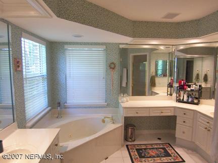 11636 Mandarin Terrace Road Jacksonville, FL 32223 - Photo 14 of 22 Master bath
