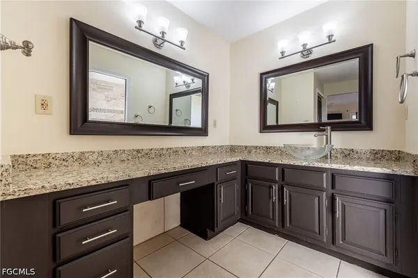 $399,000 | 550 Caloosa Estates Drive, LaBelle, FL 33935