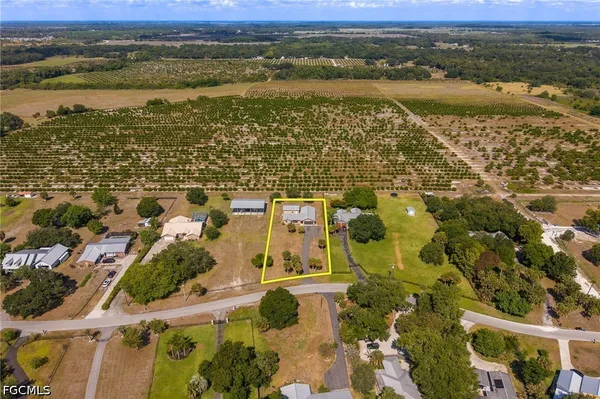 $399,000 | 550 Caloosa Estates Drive, LaBelle, FL 33935