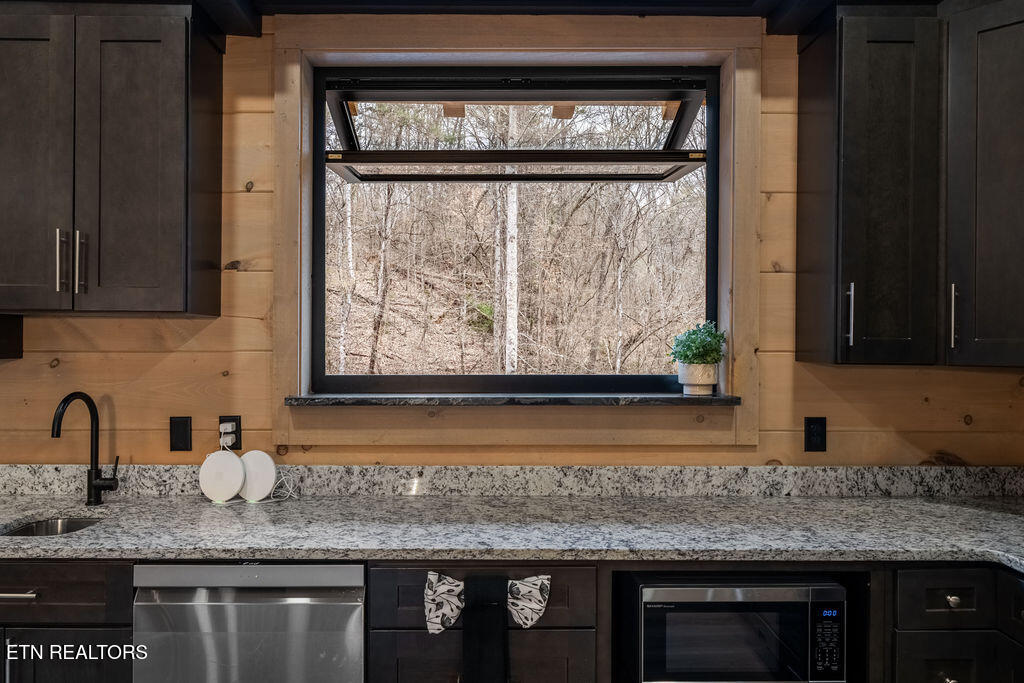 1880 Allen Way Sevierville, TN 37862 - Photo 22 of 55 DSC09134-HDR