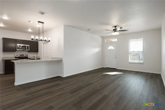 $390,000 | 118 Leon Lane, Copperas Cove, TX 76522