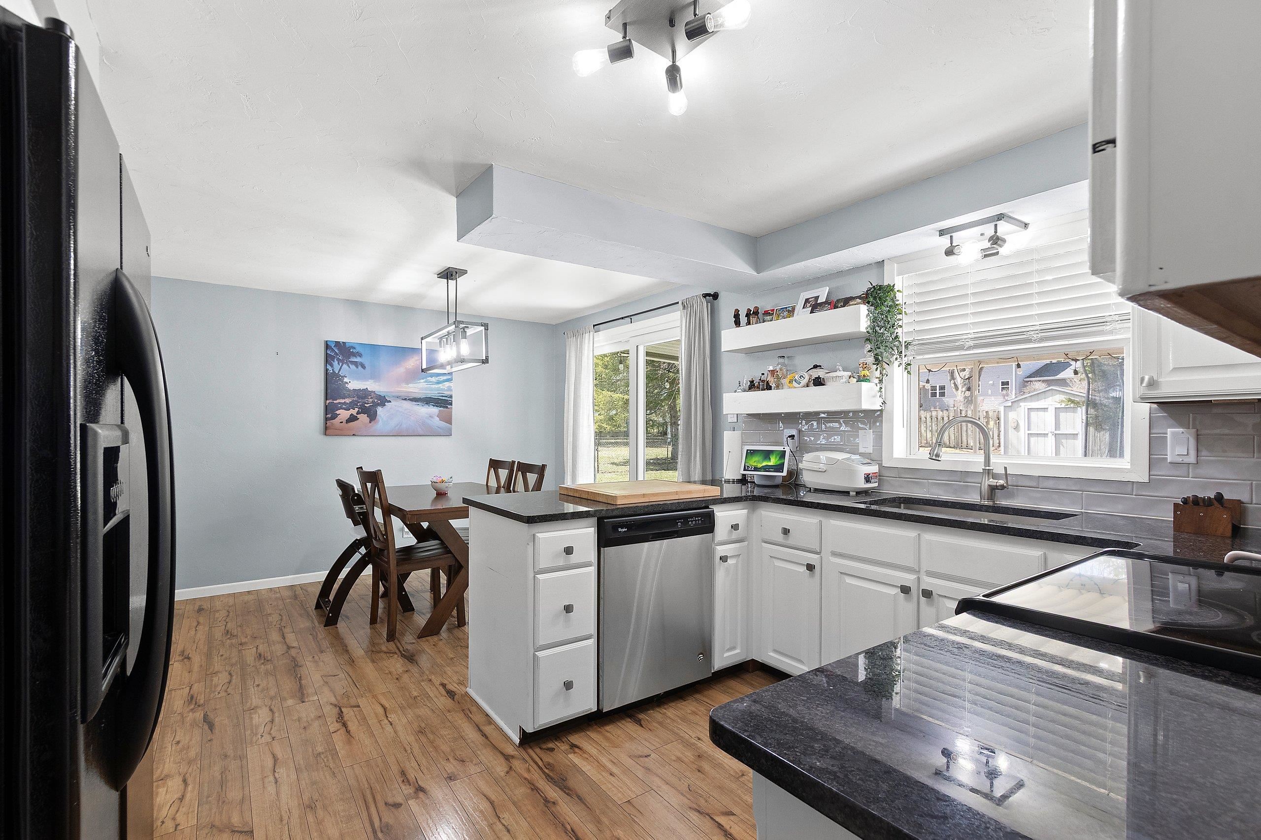 2562 Libal Street Green Bay, WI 54301 - Photo 12 of 55