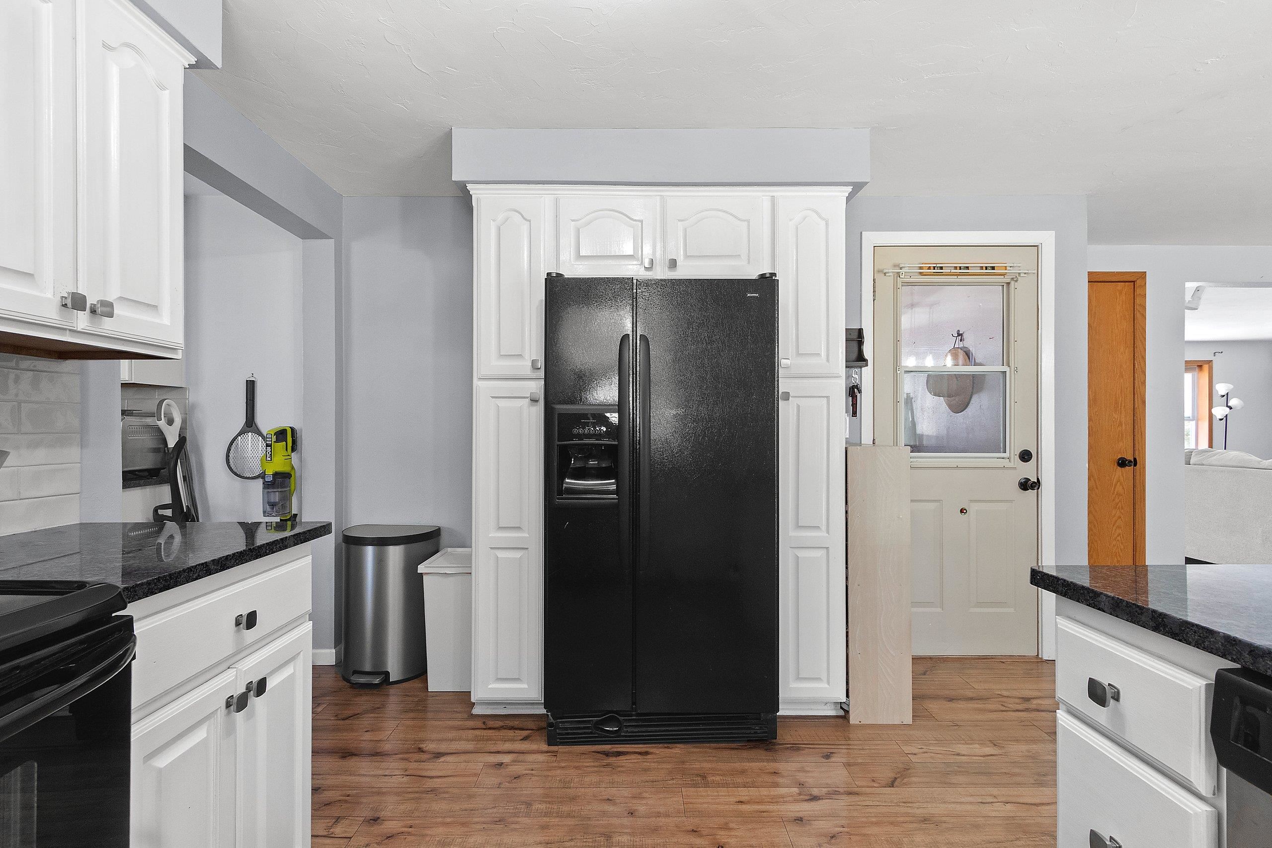 2562 Libal Street Green Bay, WI 54301 - Photo 15 of 55