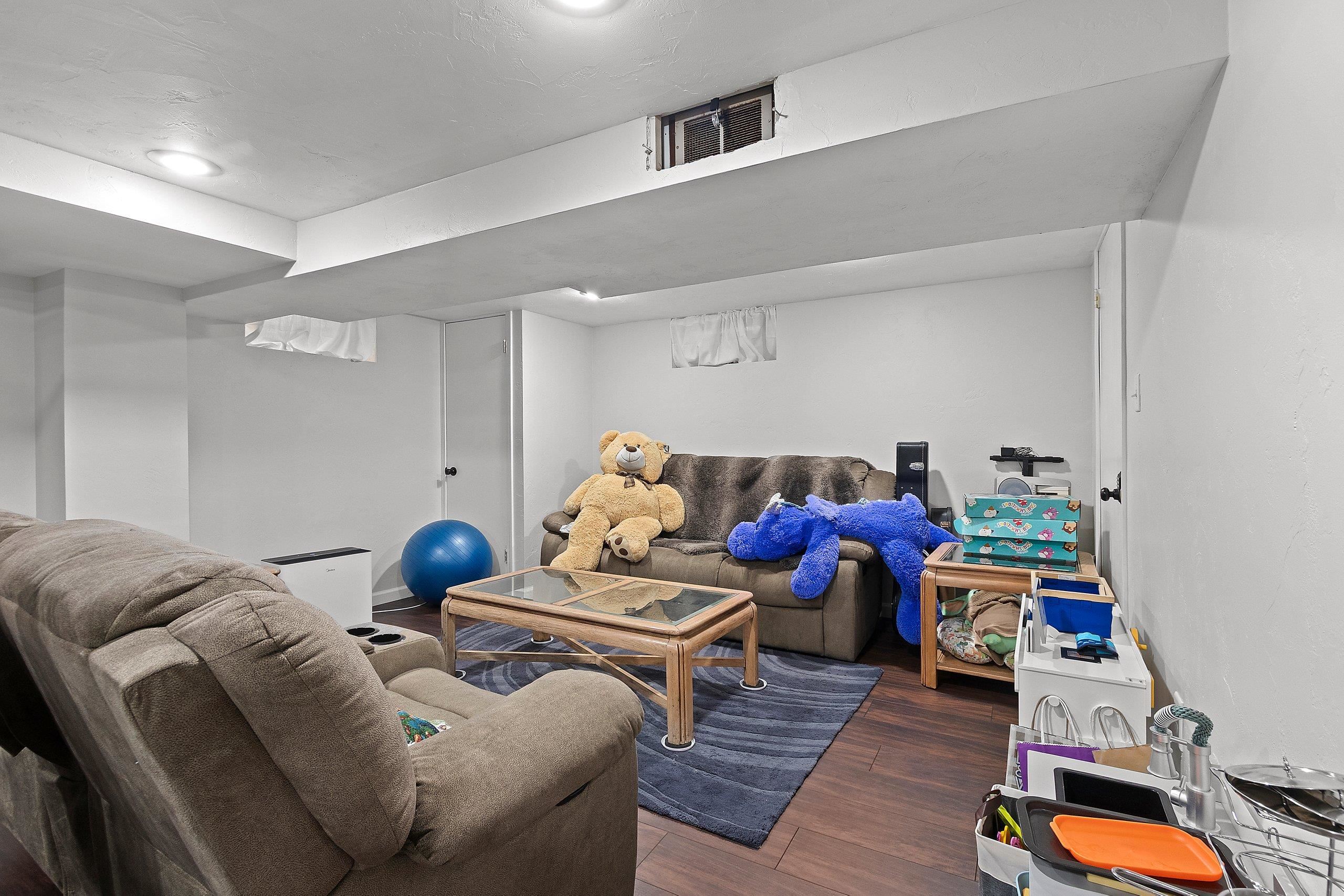 2562 Libal Street Green Bay, WI 54301 - Photo 27 of 55