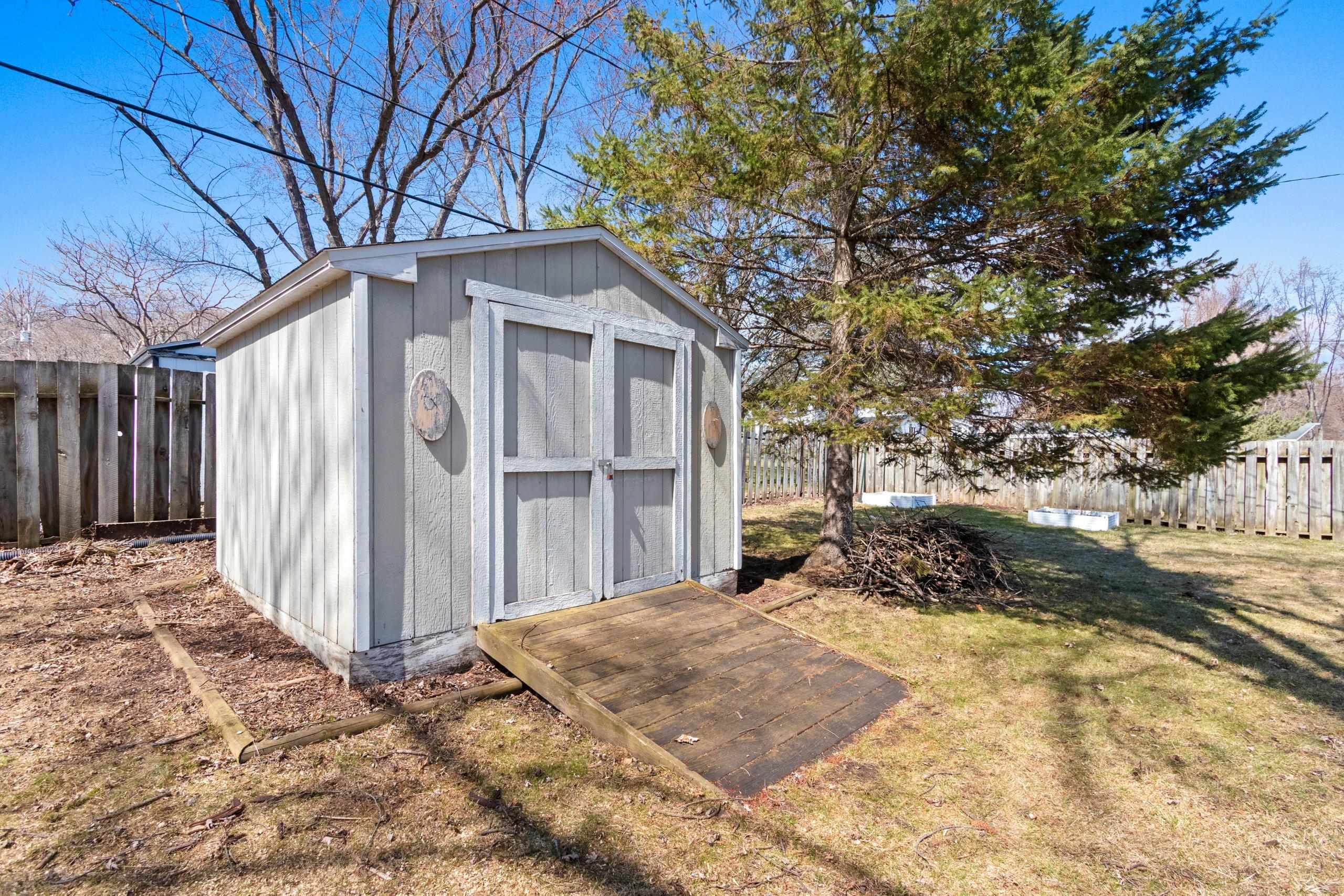 2562 Libal Street Green Bay, WI 54301 - Photo 36 of 55