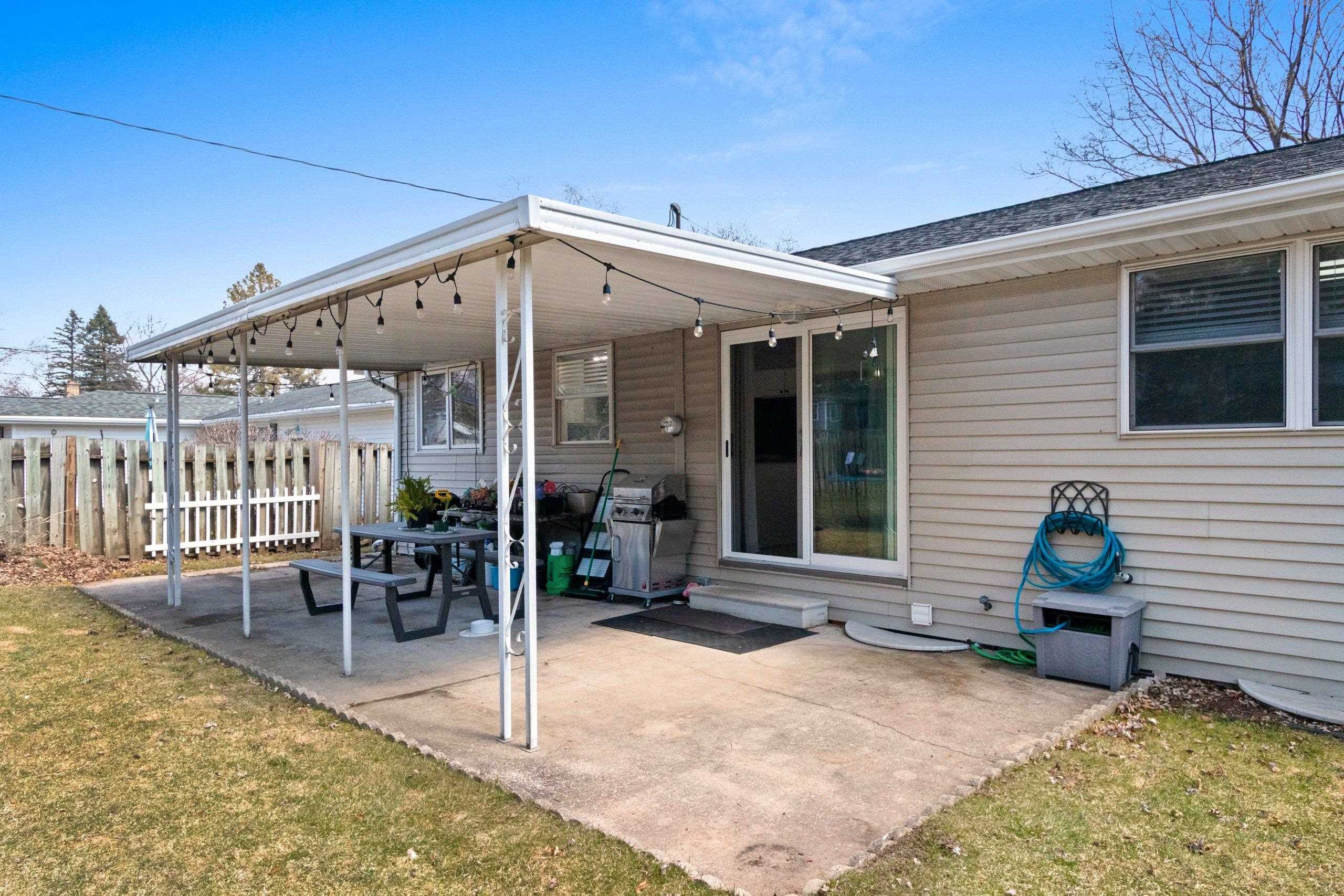 2562 Libal Street Green Bay, WI 54301 - Photo 40 of 55