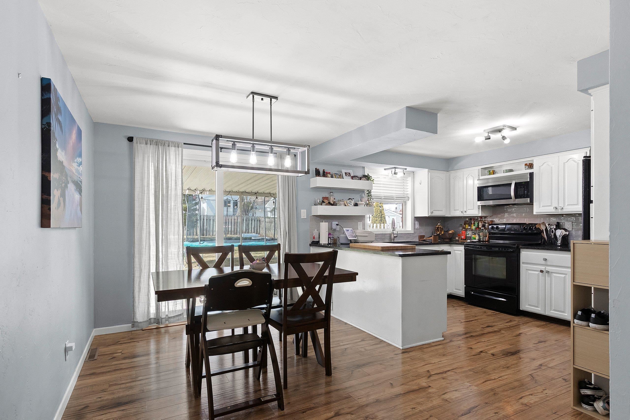 2562 Libal Street Green Bay, WI 54301 - Photo 8 of 55