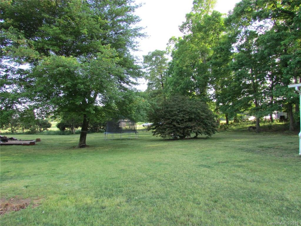 3021 Mullis Road Union Grove, NC 28689 - Photo 4 of 34 Gallery Image 4