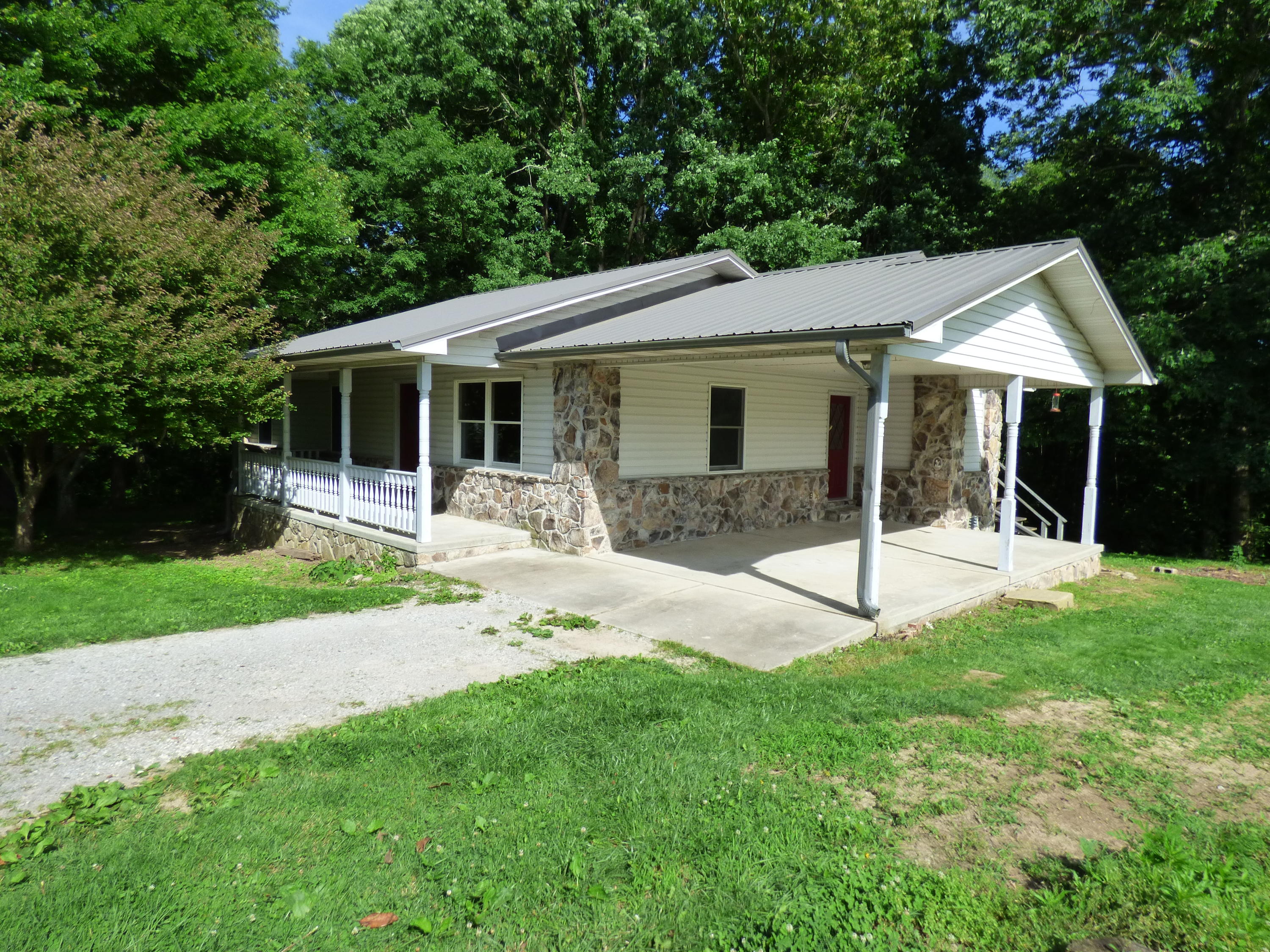 2496 Deep Draw Road Crossville, TN 38555 - Photo 1 of 29 P1010948