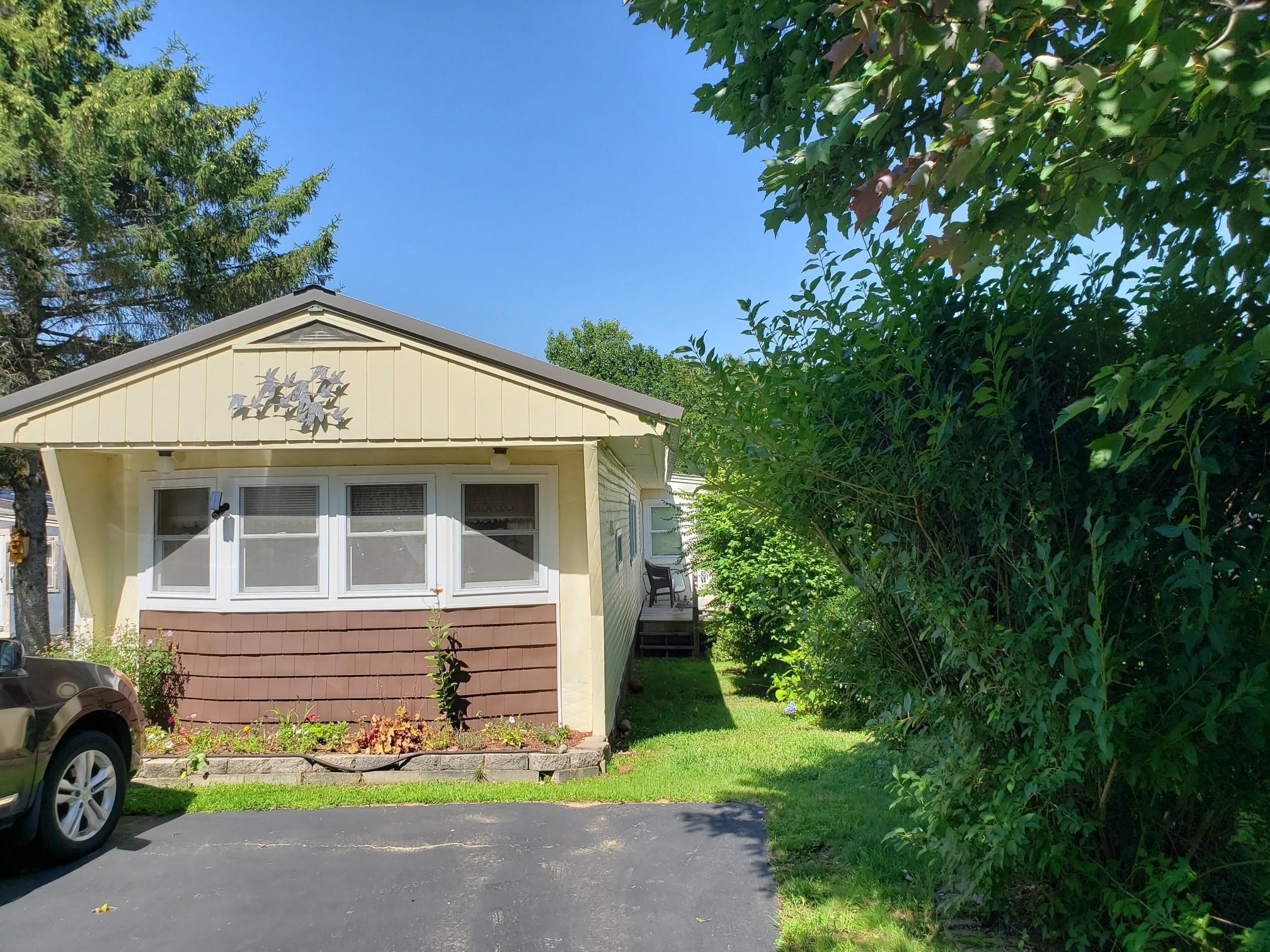 175 Leavitt Road, Unit 12 Pittsfield, NH 03263 - Photo 2 of 26 Gallery Image 2