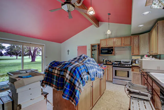 $249,900 | 2942 Ridgeway Drive, Neenah, WI 54956