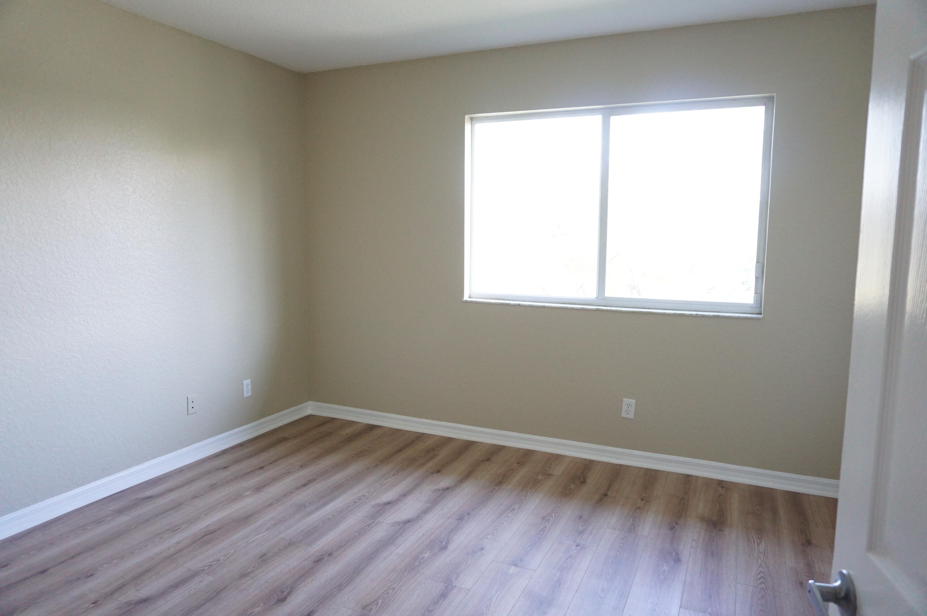 3544 Oleander Terrace Riviera Beach, FL 33404 - Photo 9 of 26 DSC06677
