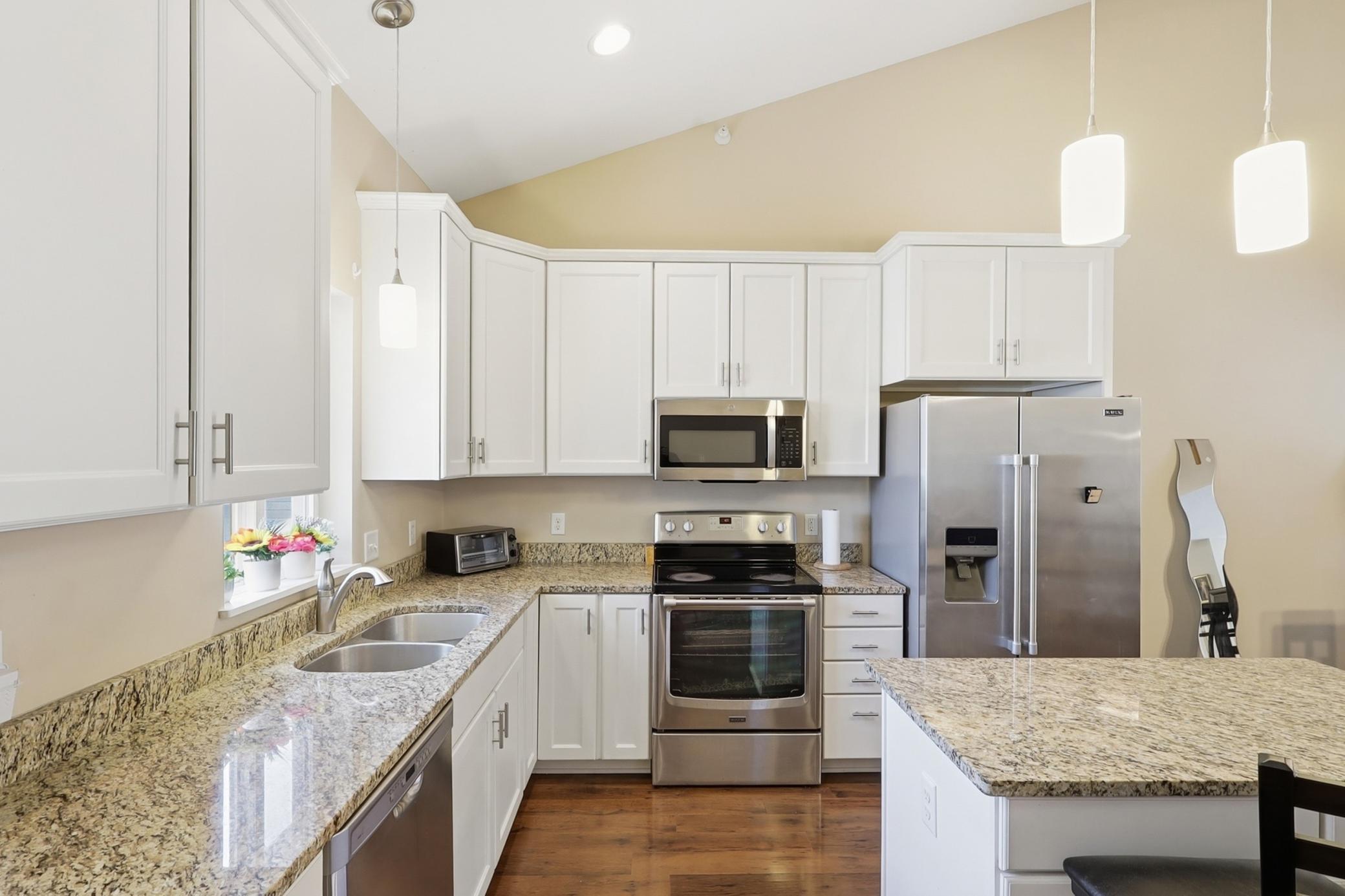 4224 Rymark Court Shakopee, MN 55379 - Photo 2 of 19