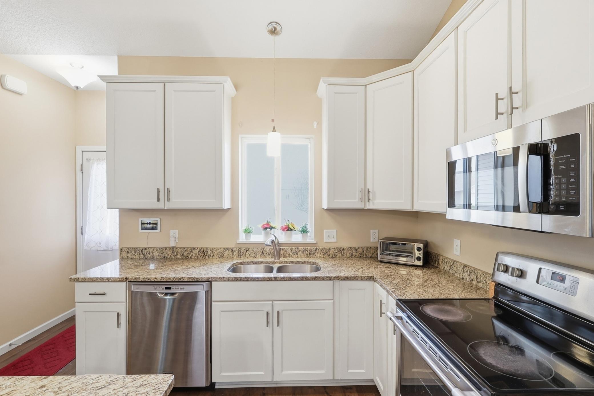 4224 Rymark Court Shakopee, MN 55379 - Photo 4 of 19