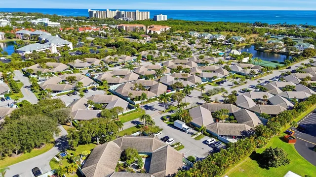 $749,000 | 1127 East Seminole Avenue, Unit 24B, Jupiter, FL 33477