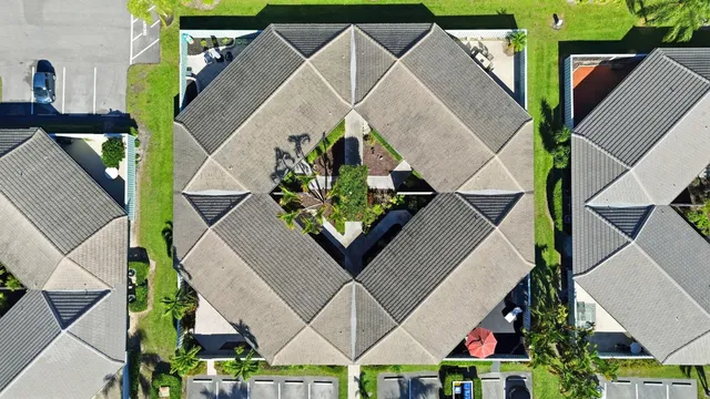 $749,000 | 1127 East Seminole Avenue, Unit 24B, Jupiter, FL 33477