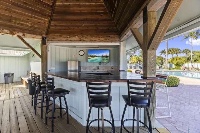 $749,000 | 1127 East Seminole Avenue, Unit 24B, Jupiter, FL 33477