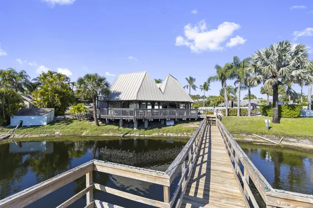 $749,000 | 1127 East Seminole Avenue, Unit 24B, Jupiter, FL 33477