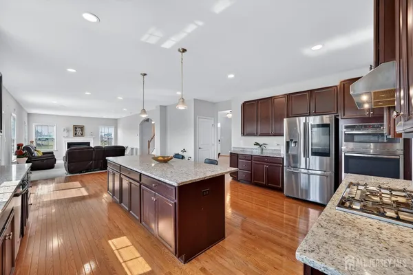 $6,000 | 40 Gina Drive, Allentown, NJ 08501