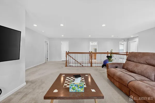 $6,000 | 40 Gina Drive, Allentown, NJ 08501