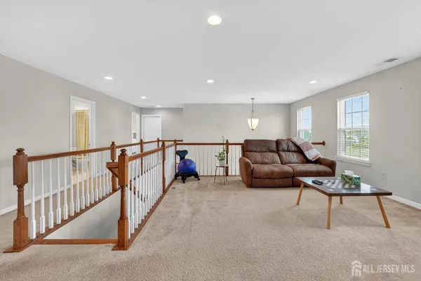 $6,000 | 40 Gina Drive, Allentown, NJ 08501