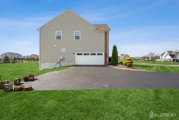 $6,000 | 40 Gina Drive, Allentown, NJ 08501