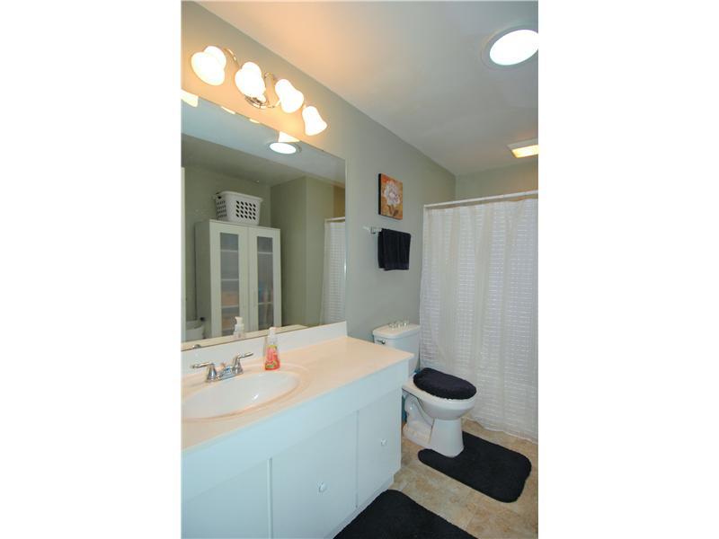 1209 Hazlett Road Pittsburgh, PA 15237 - Photo 18 of 21 Full Bath. Hall bath on the second floor.
