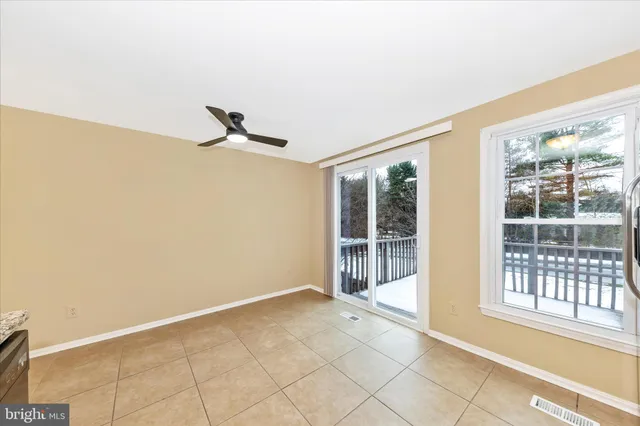 $350,000 | 20559 Strath Haven Drive, Gaithersburg, MD 20886