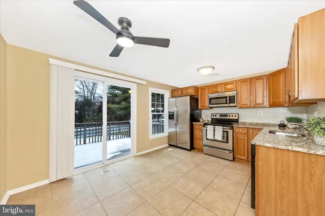 $350,000 | 20559 Strath Haven Drive, Gaithersburg, MD 20886