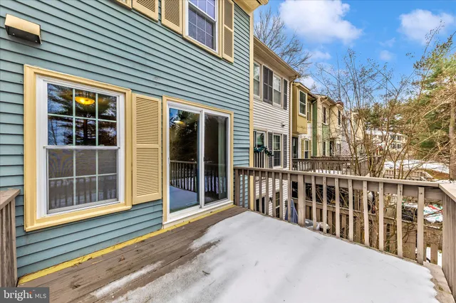 $350,000 | 20559 Strath Haven Drive, Gaithersburg, MD 20886