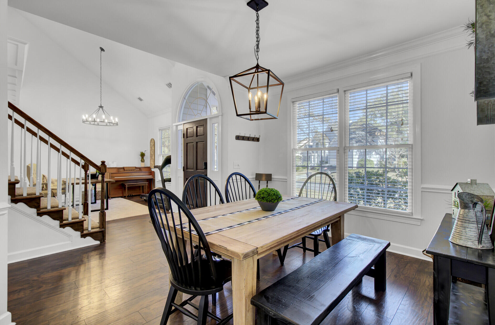 3111 Linksland Road Mount Pleasant, SC 29466 - Photo 11 of 51 Foyer/Dining