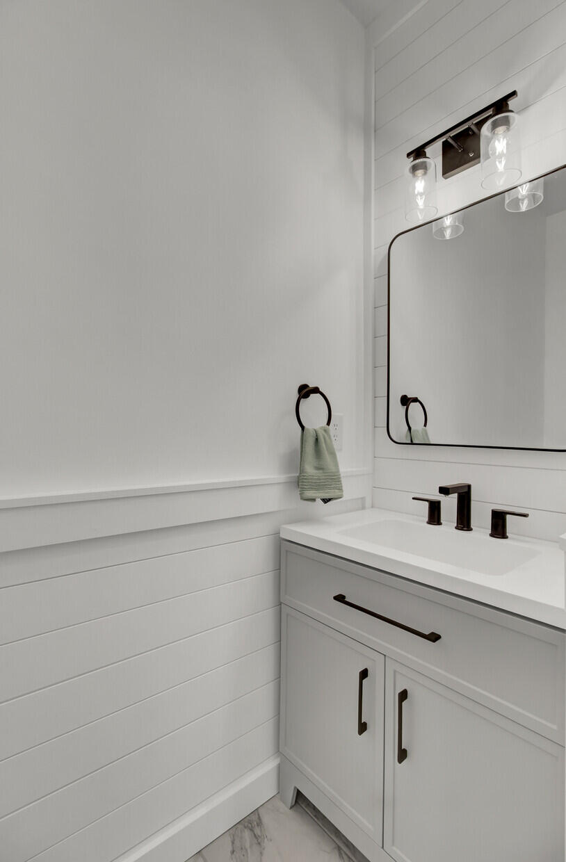 3111 Linksland Road Mount Pleasant, SC 29466 - Photo 16 of 51 Powder Room
