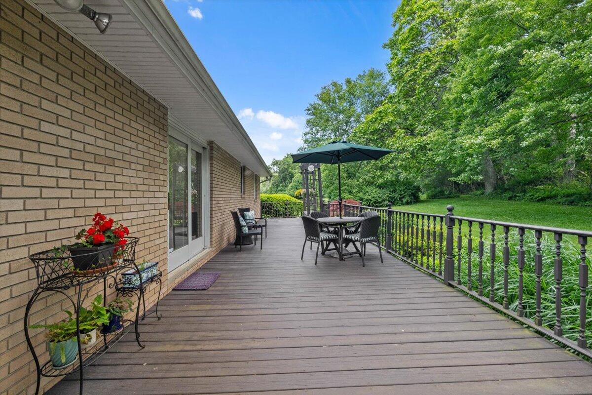 1682 Totts Gap Road Stroudsburg, PA 18360 - Photo 30 of 34 Back Deck