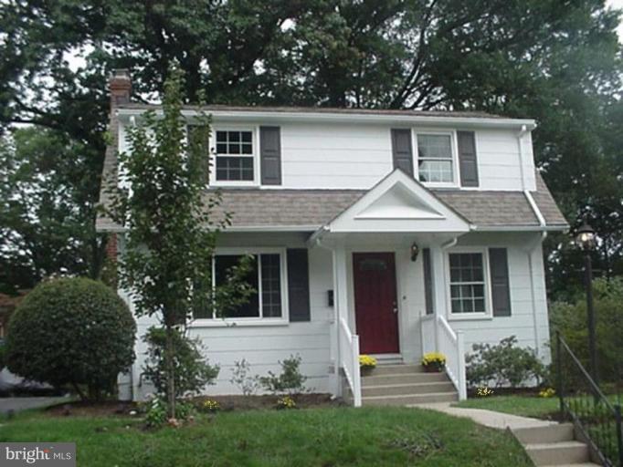 Recently Renovated Colonial