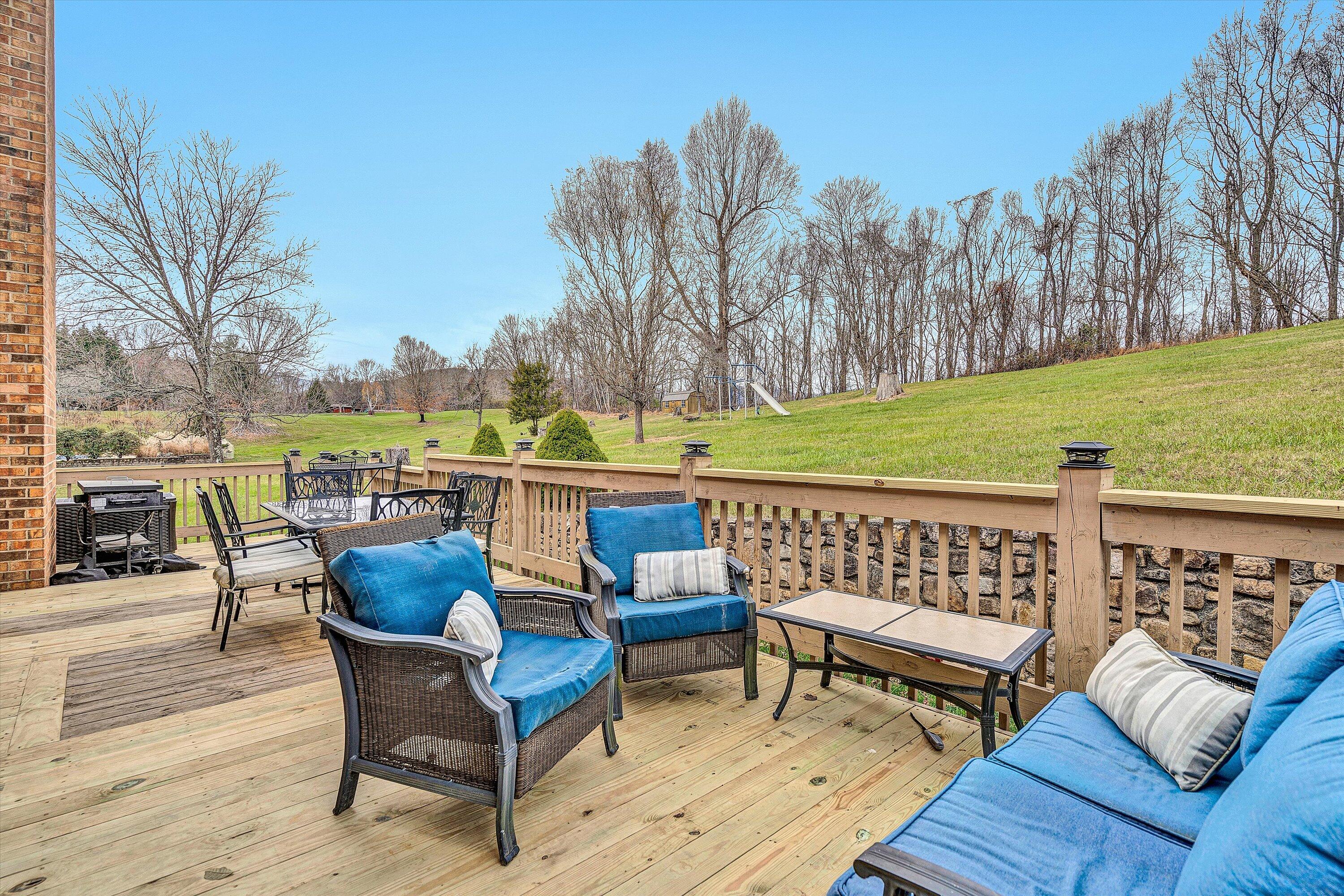 7151 Hollyberry Road Roanoke, VA 24018 - Photo 36 of 45 36-SGM-07432