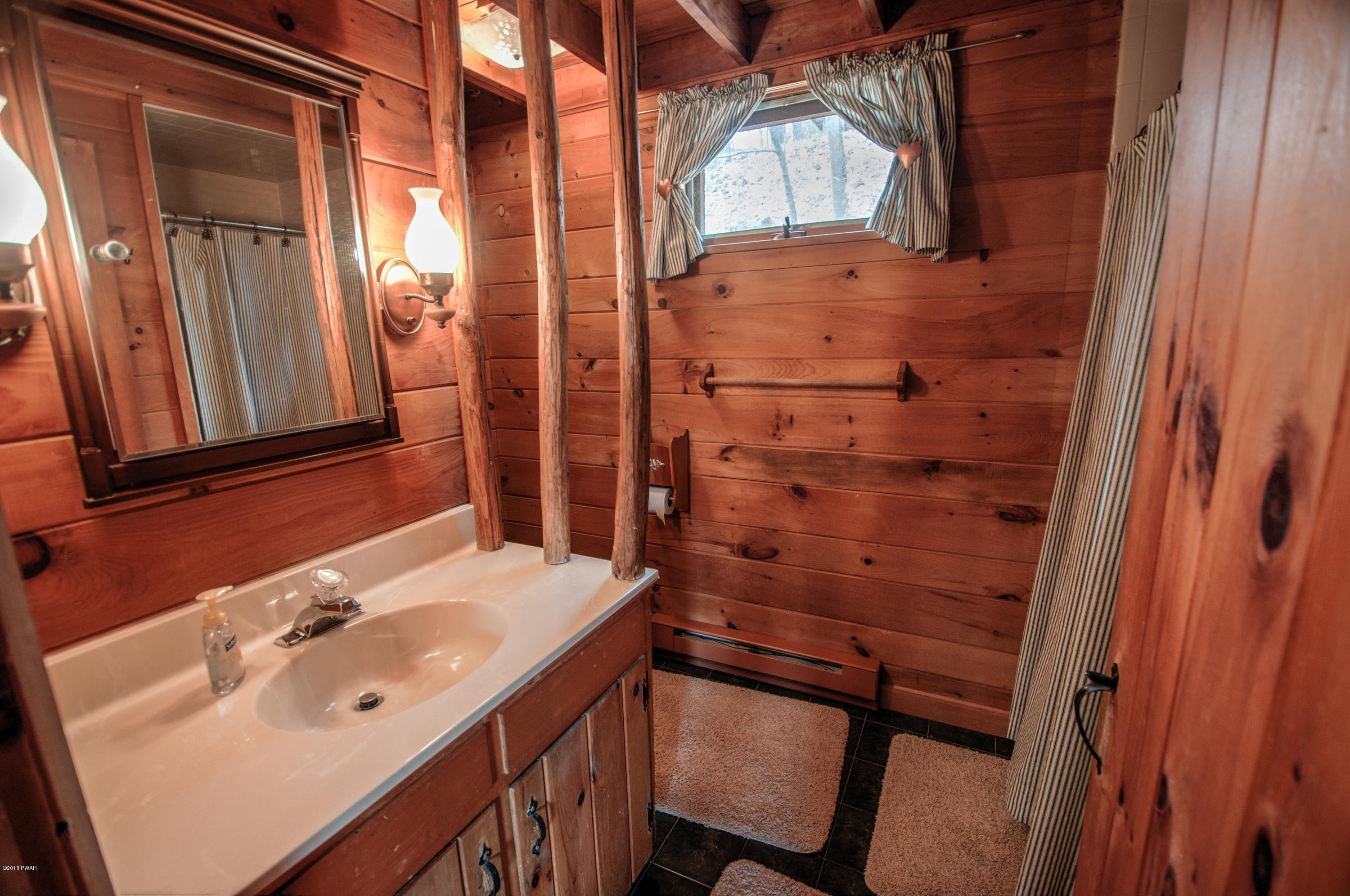 28 Lower Road Lakeville, PA 18438 - Photo 14 of 31 14-Bathroom - Full 1st Level