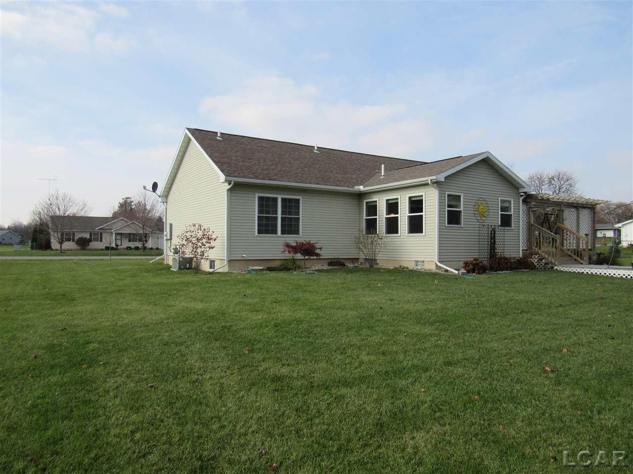 191 Joy Road Adrian, MI 49221 - Photo 5 of 46
