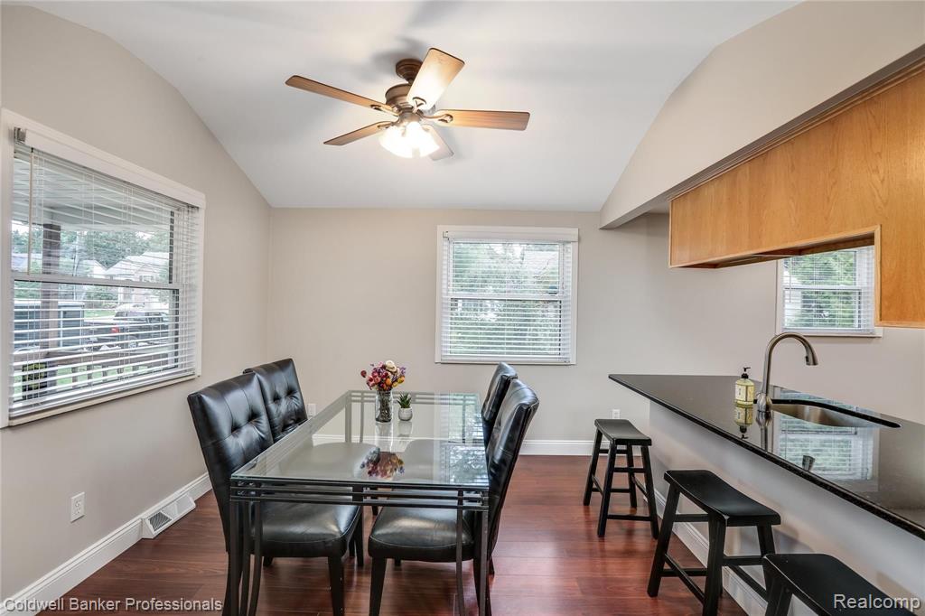 3409 Devondale Road Rochester Hills, MI 48309 - Photo 9 of 24