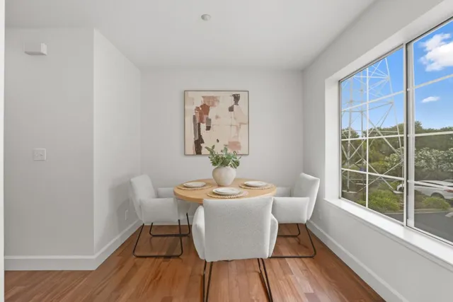 $1,299,000 | 7 Chart Lane, Redwood City, CA 94065