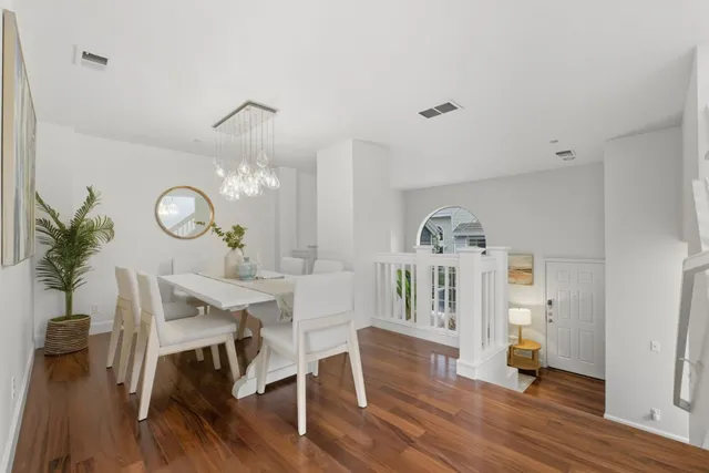 $1,299,000 | 7 Chart Lane, Redwood City, CA 94065