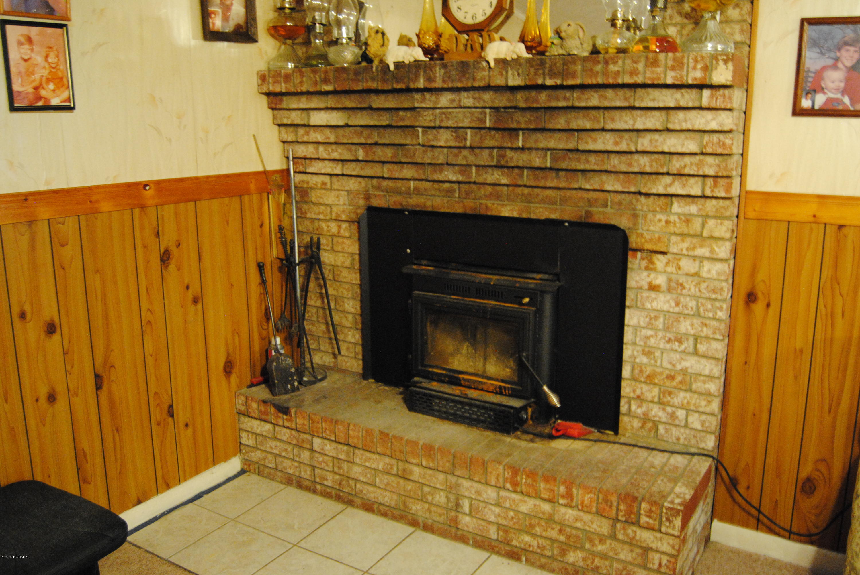 2164 East Boiling Spring Road Southport, NC 28461 - Photo 7 of 27 4214BE8E-0624-4E57-976C-FC127E65EC8D