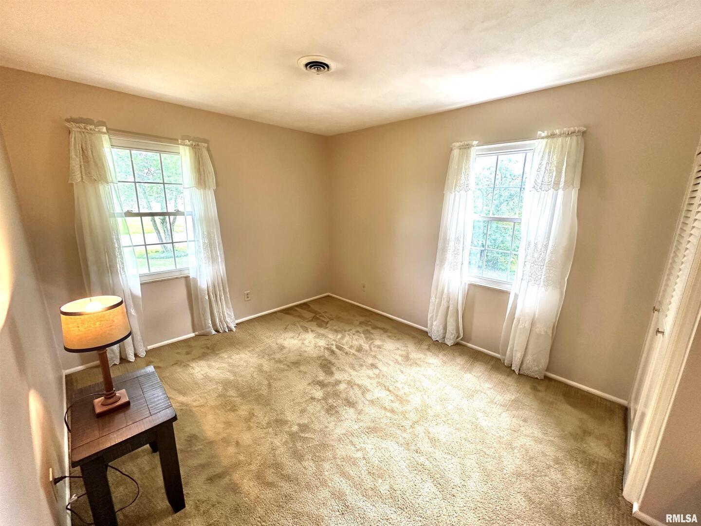 1 Estate Drive Centralia, IL 62801 - Photo 21 of 31